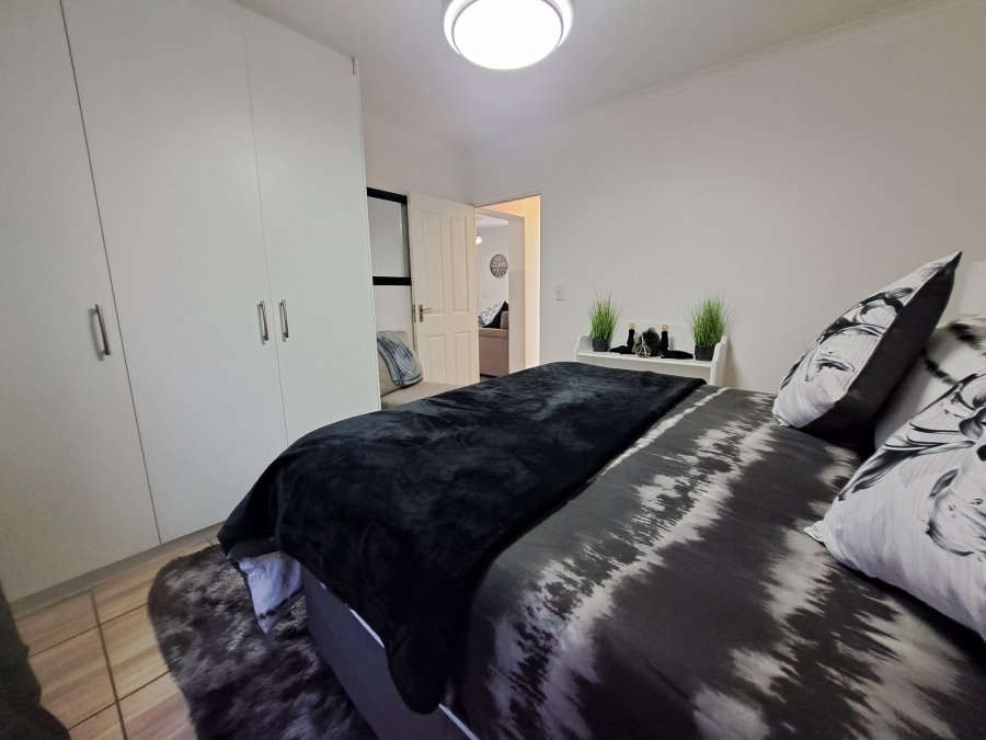 2 Bedroom Property for Sale in Vredenburg Western Cape